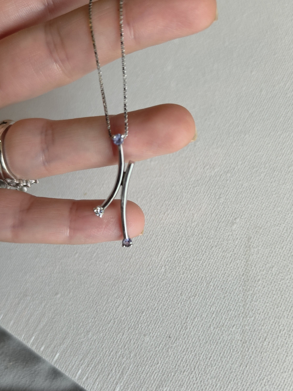 Estate Genuine Diamond and Tanzanite Necklace 18in Chain